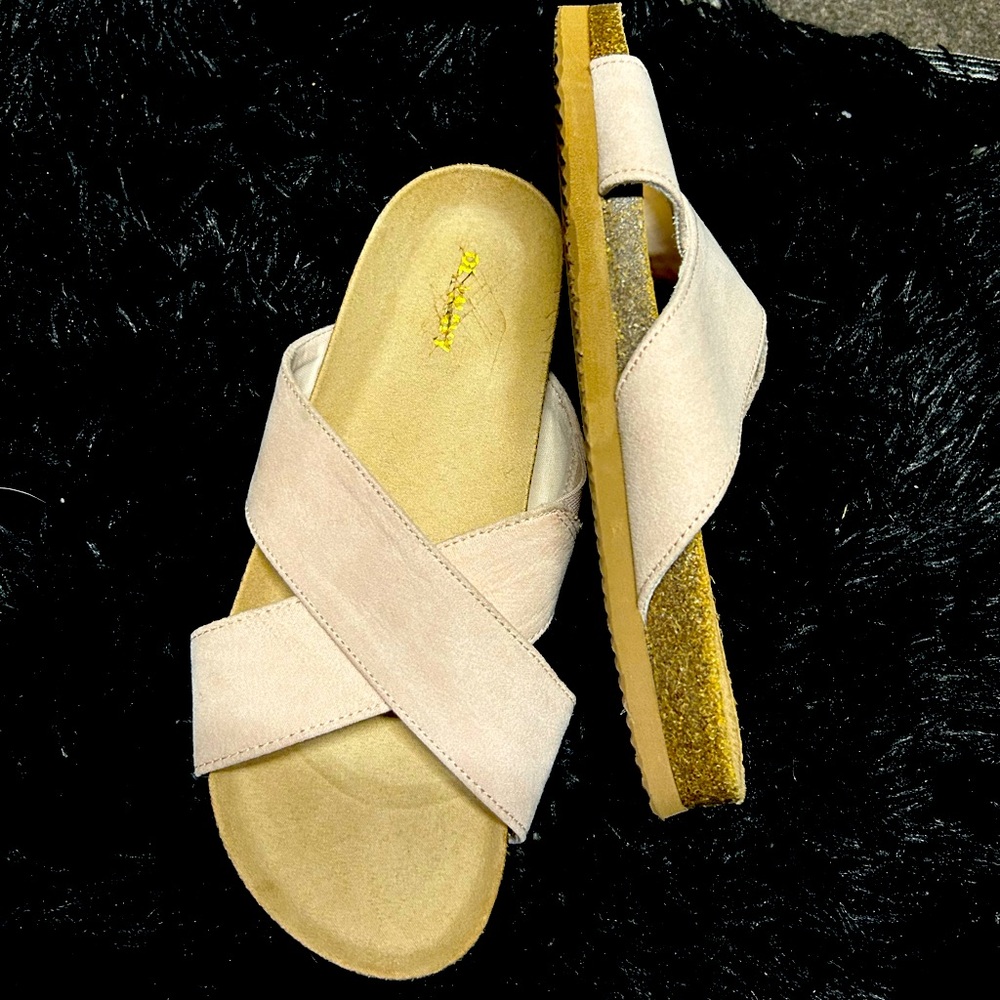 Women’s Old Navy, sandals